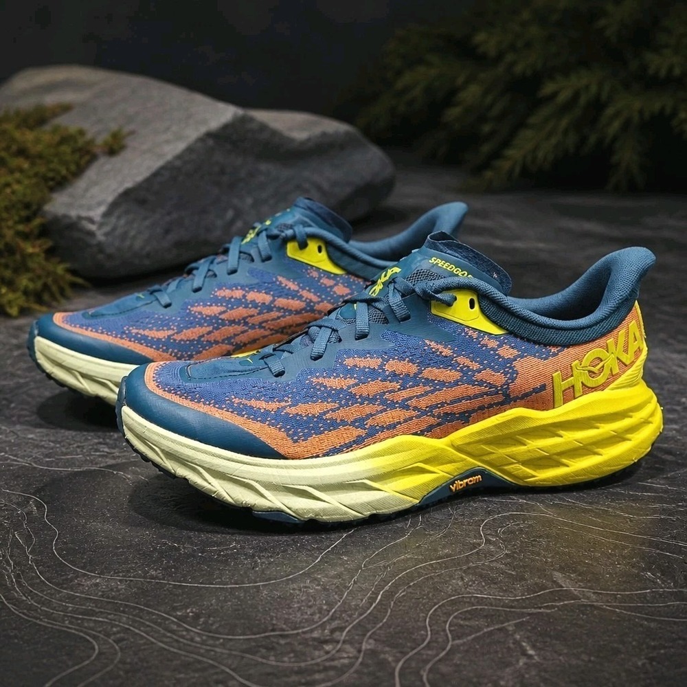 Hoka One One Speedgoat 5 Men Size 9 D Blue Coral/Evening Primrose Running Shoes